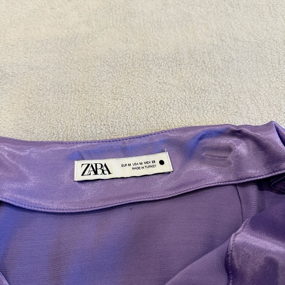 Never worn Lilac purple satin mini skirt from Zara size Medium - Picture 2 of 2